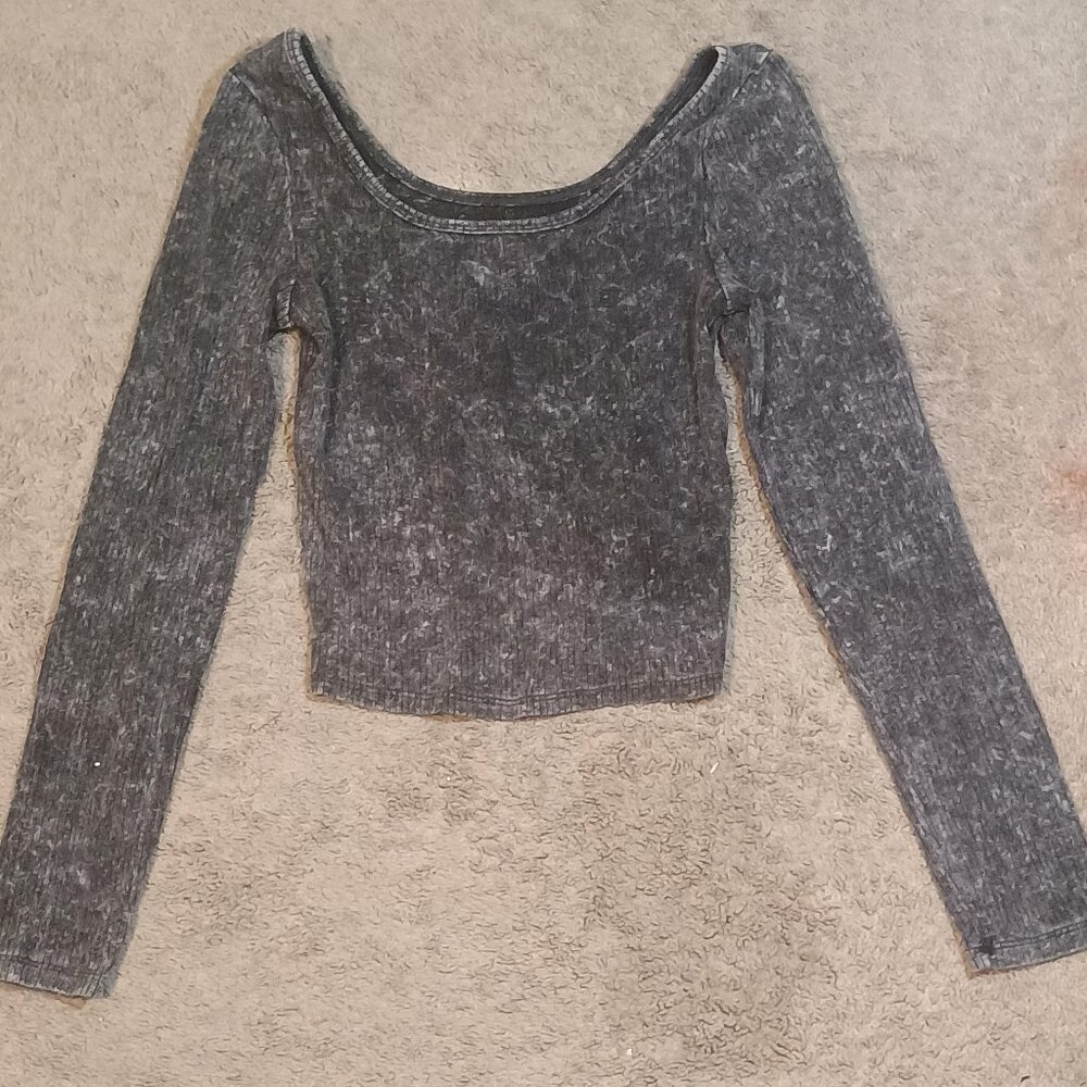 Wild Fable/Cropped Top/Womens Small/Charcoal Acid Wash/Grunge Goth Alt Long Slee